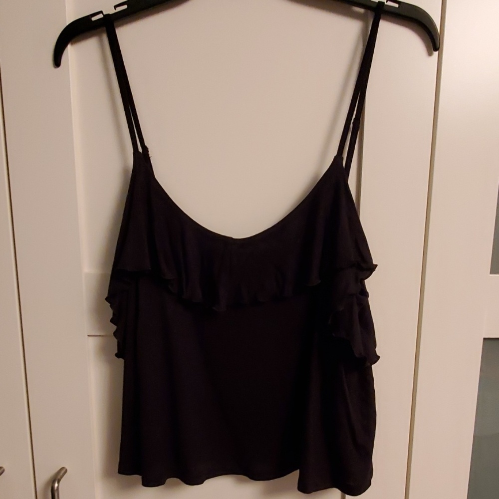 Black crop tank top